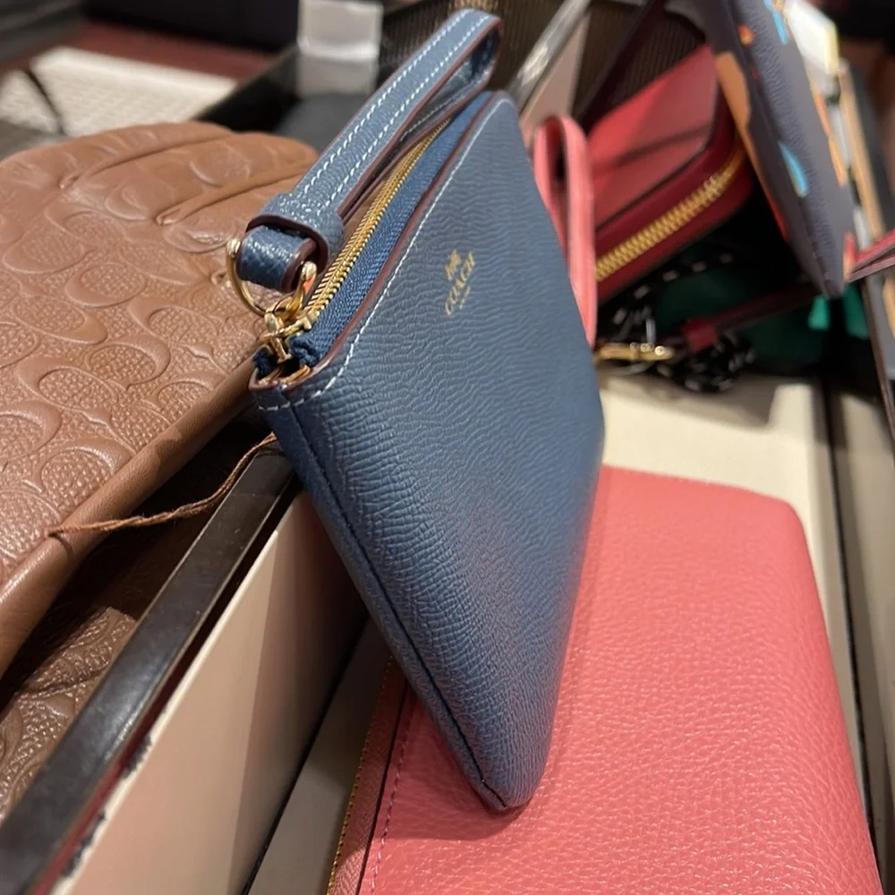 Coach Corner Zip Wristlet IM/Denim - Picture 4 of 16